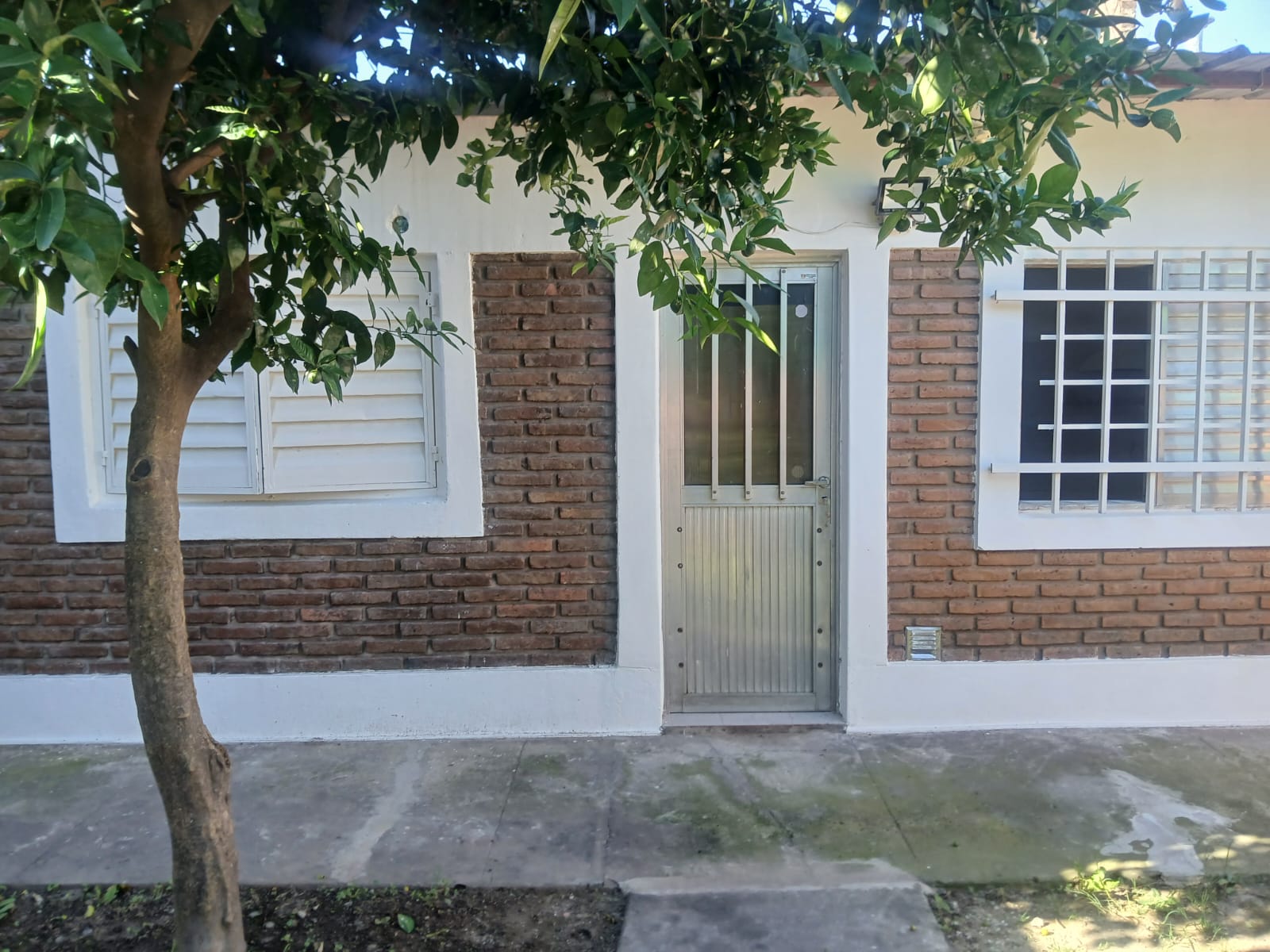 Hermosa Casita a 20m de Av Luján - imagen 10