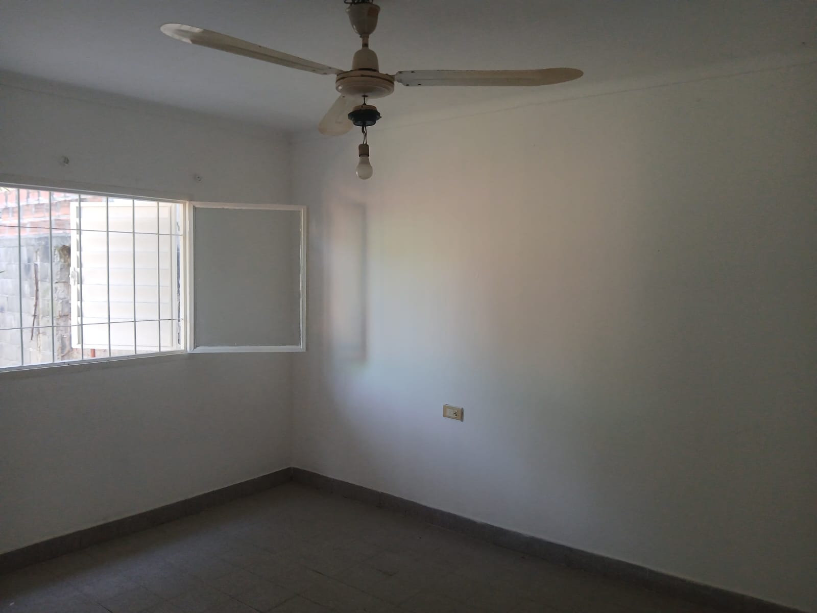 Hermosa Casita a 20m de Av Luján - imagen 6
