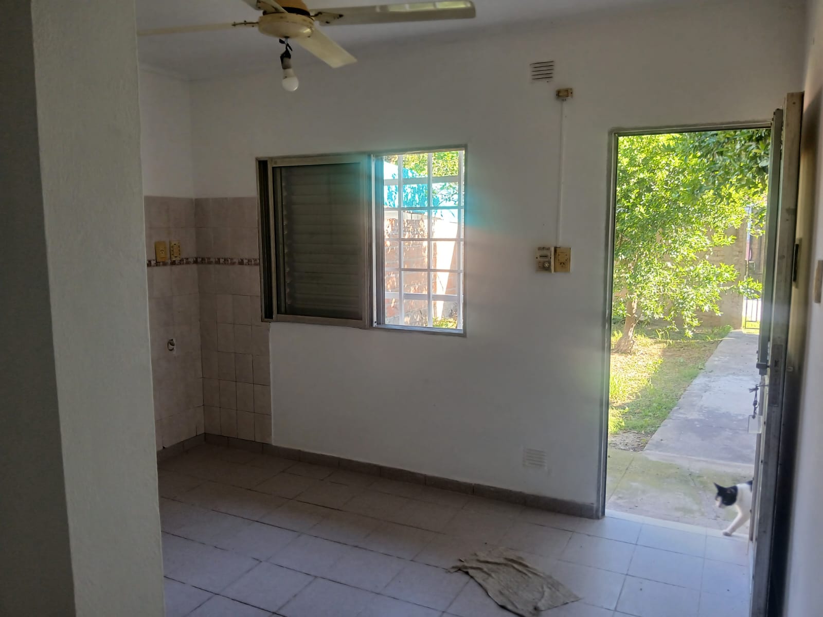 Hermosa Casita a 20m de Av Luján - imagen 3