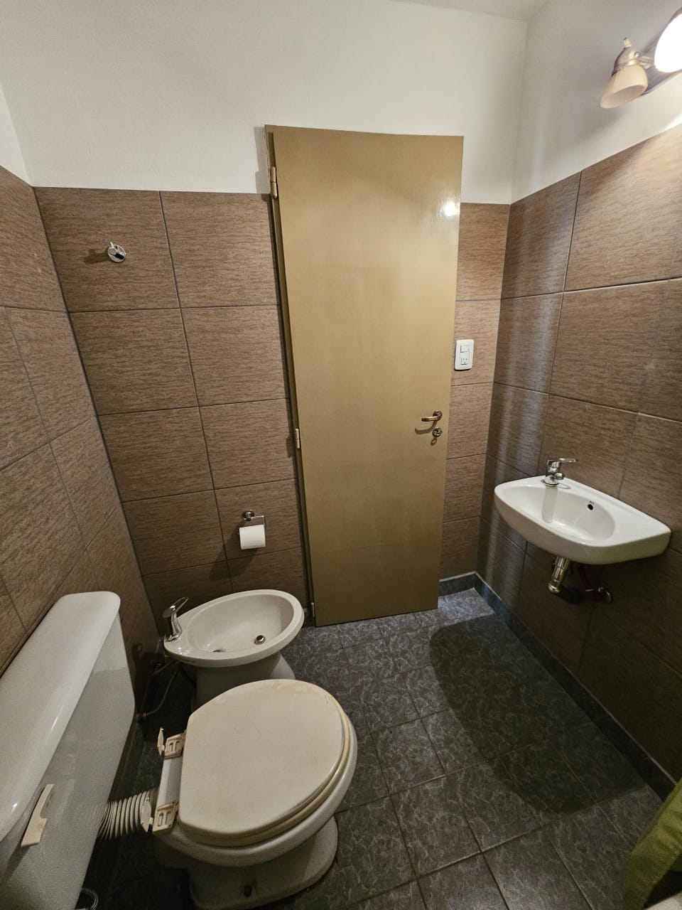 DEPARTAMENTO LUMIMOSO, ACOGEDOR, REFACCIONADO ¡LISTO PARA HABITARSE! - imagen 12