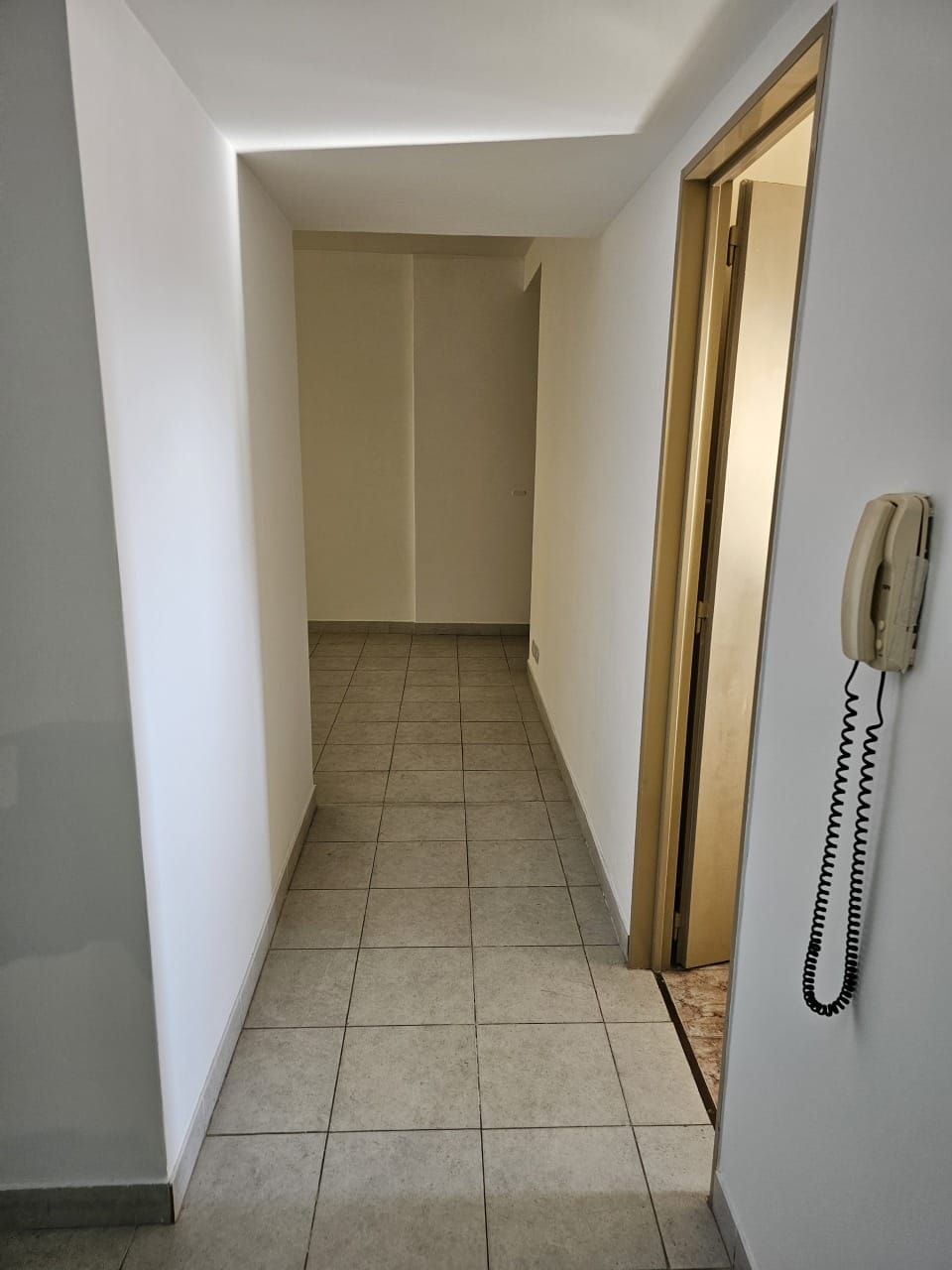 DEPARTAMENTO LUMIMOSO, ACOGEDOR, REFACCIONADO ¡LISTO PARA HABITARSE! - imagen 11