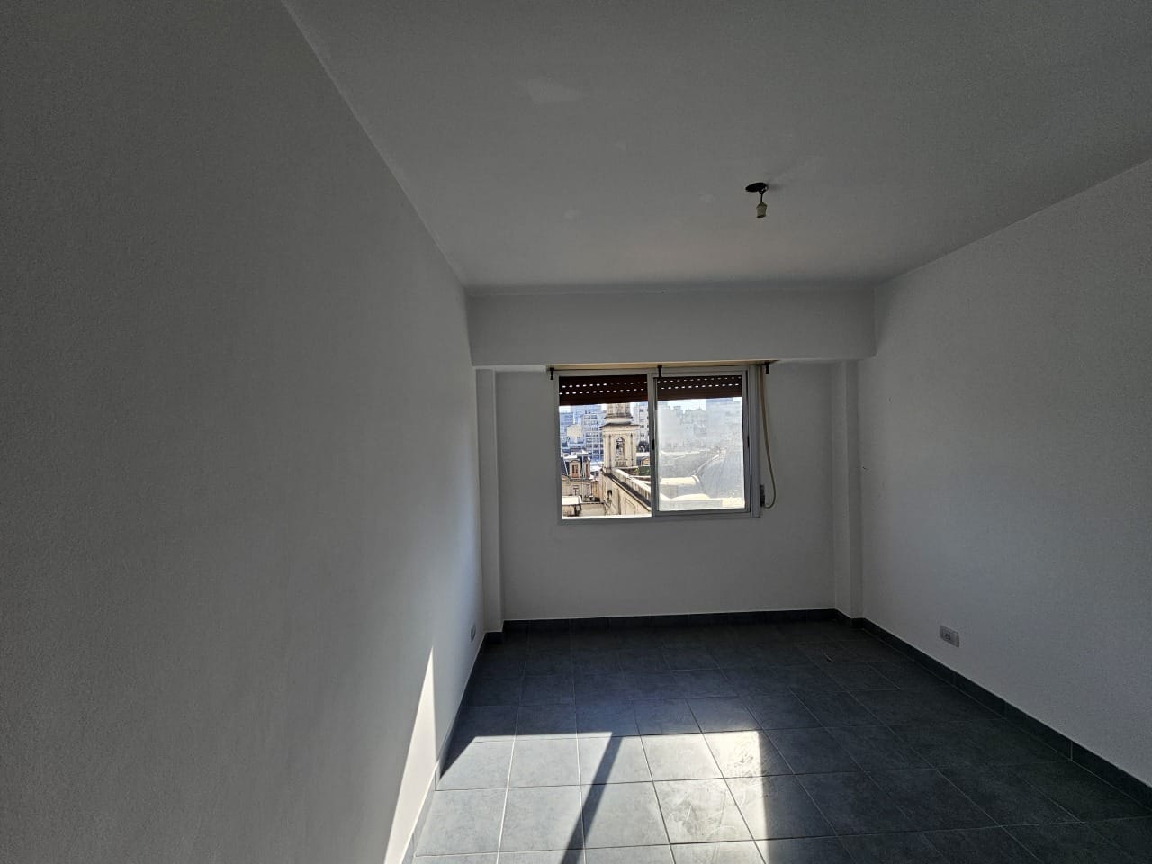 DEPARTAMENTO LUMIMOSO, ACOGEDOR, REFACCIONADO ¡LISTO PARA HABITARSE! - imagen 8