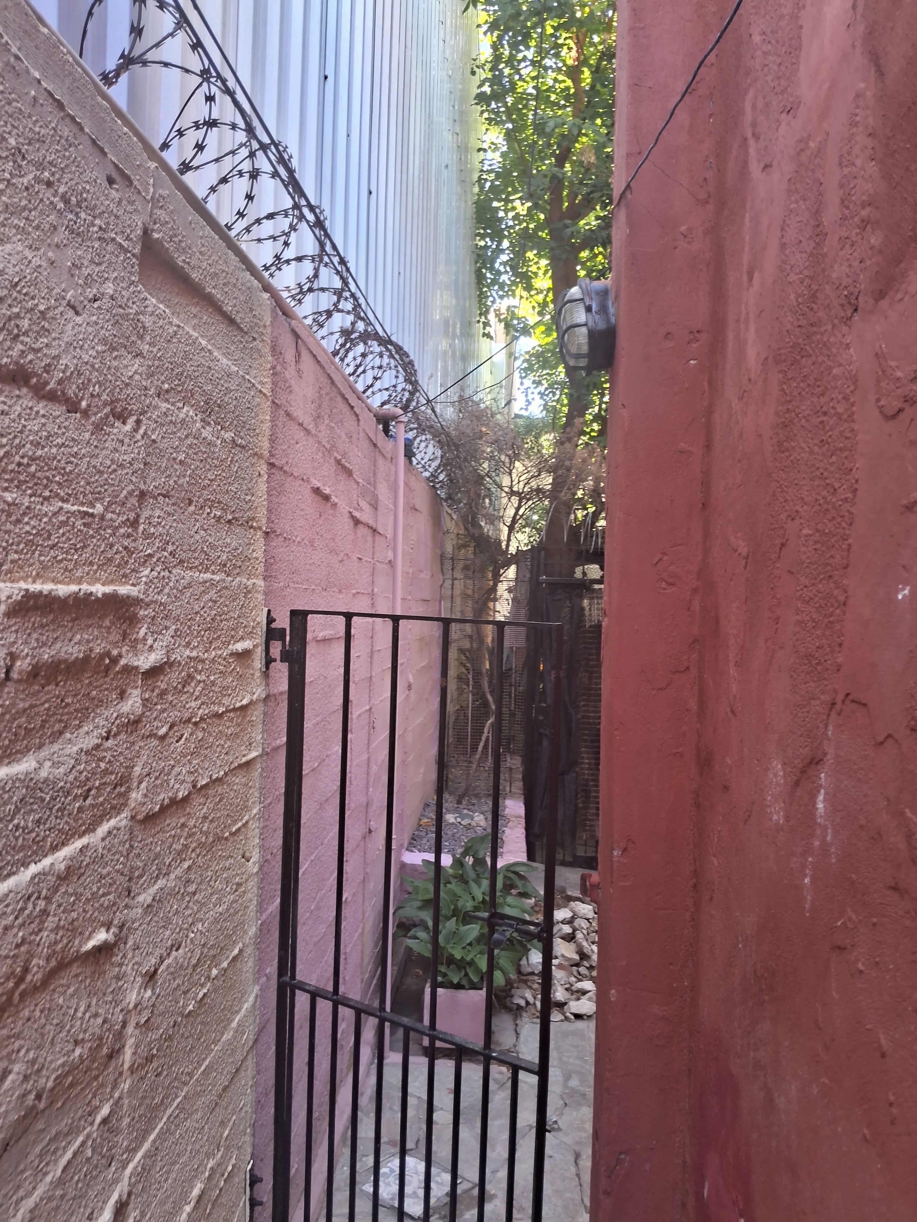 DUEÑA VENDE 2 PH 5 AMB. MULTIFAMILIAR INVERSOR EN MUNRO - imagen 10