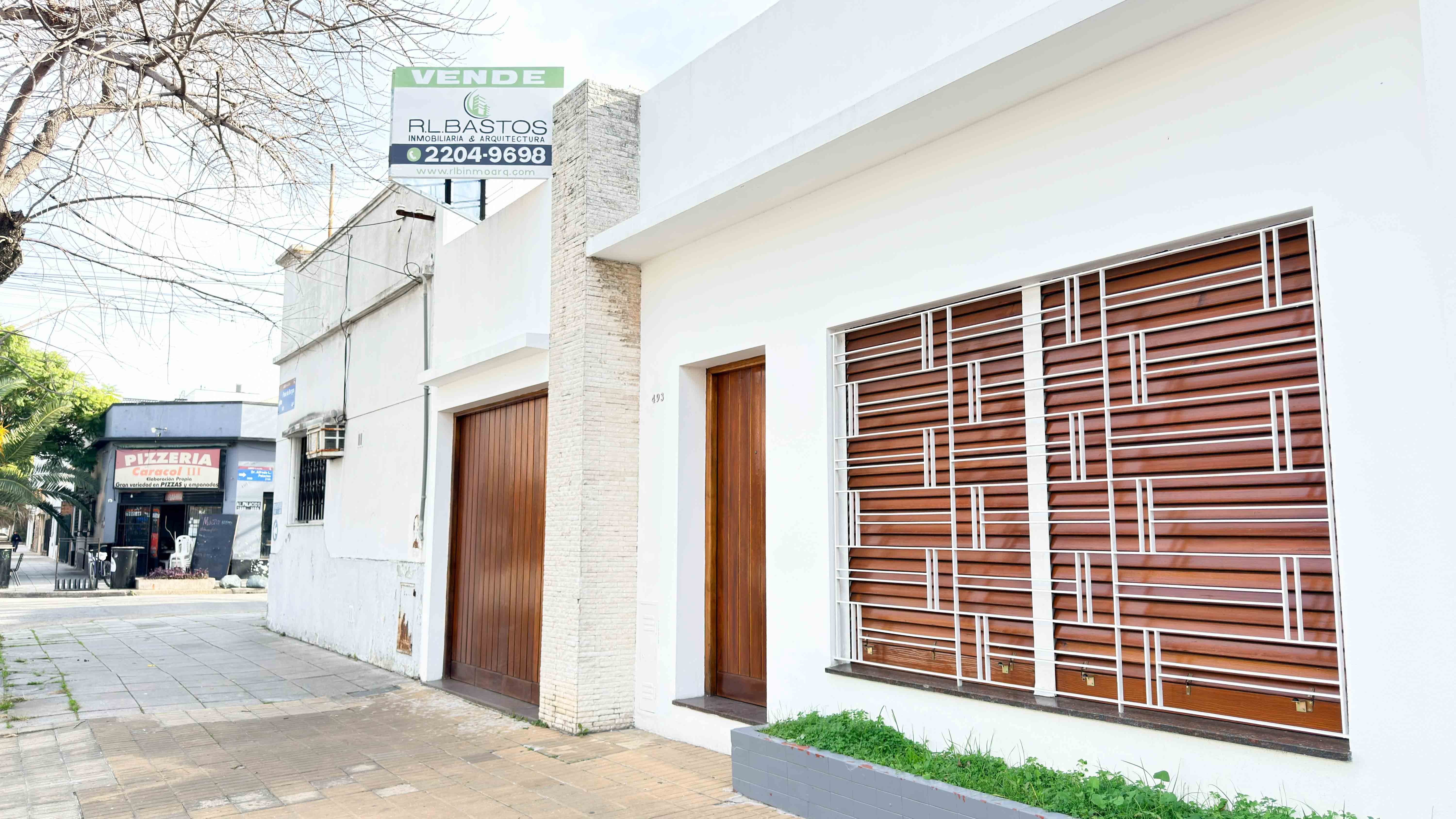 CASA EN LOTE PROPIO | 3 AMBIENTES | COCHERA ? | PATIO ? | GRAN TERRAZA - imagen 2