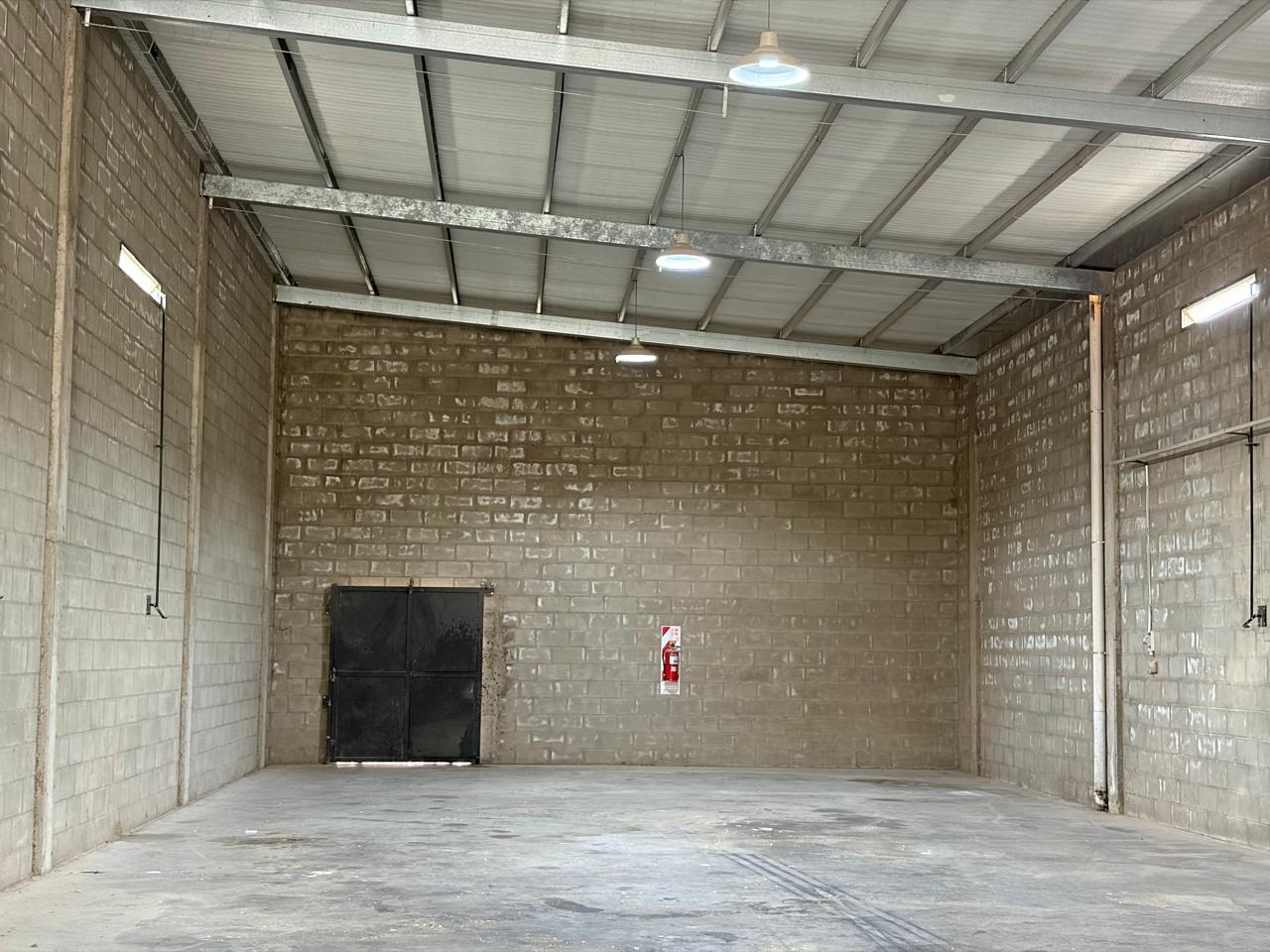 Alquiler galpón industrial 288 m² con oficina y portón para camiones – Baradero - imagen 12