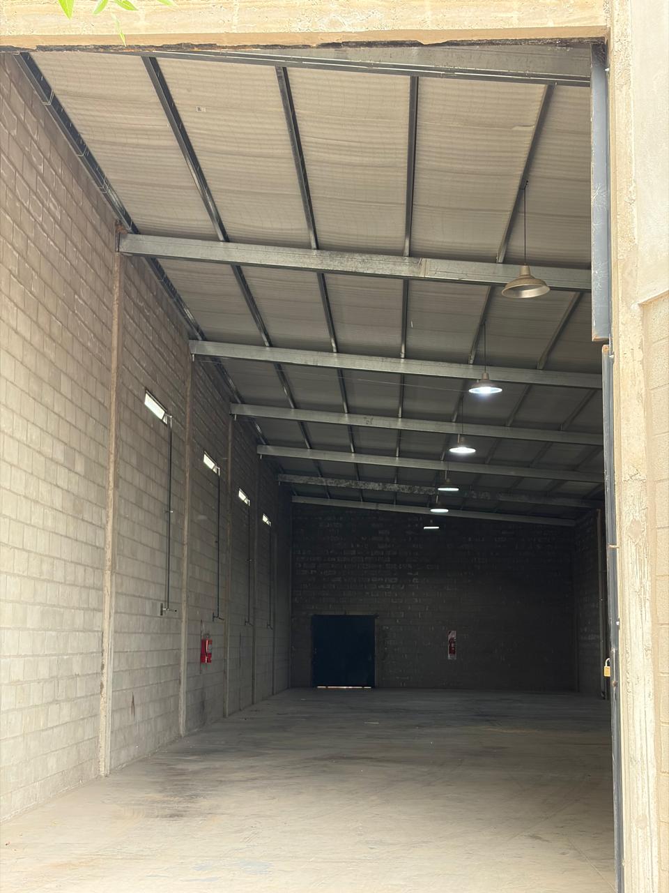 Alquiler galpón industrial 288 m² con oficina y portón para camiones – Baradero - imagen 11