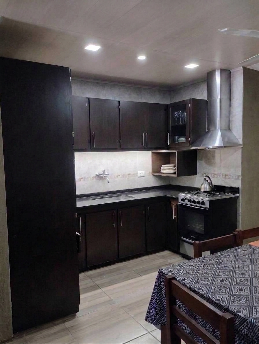 **? VENDO CASA EN P.B. EN BARRIO 374 VIVIENDAS** RECONQUISTA-STA FE - imagen 4