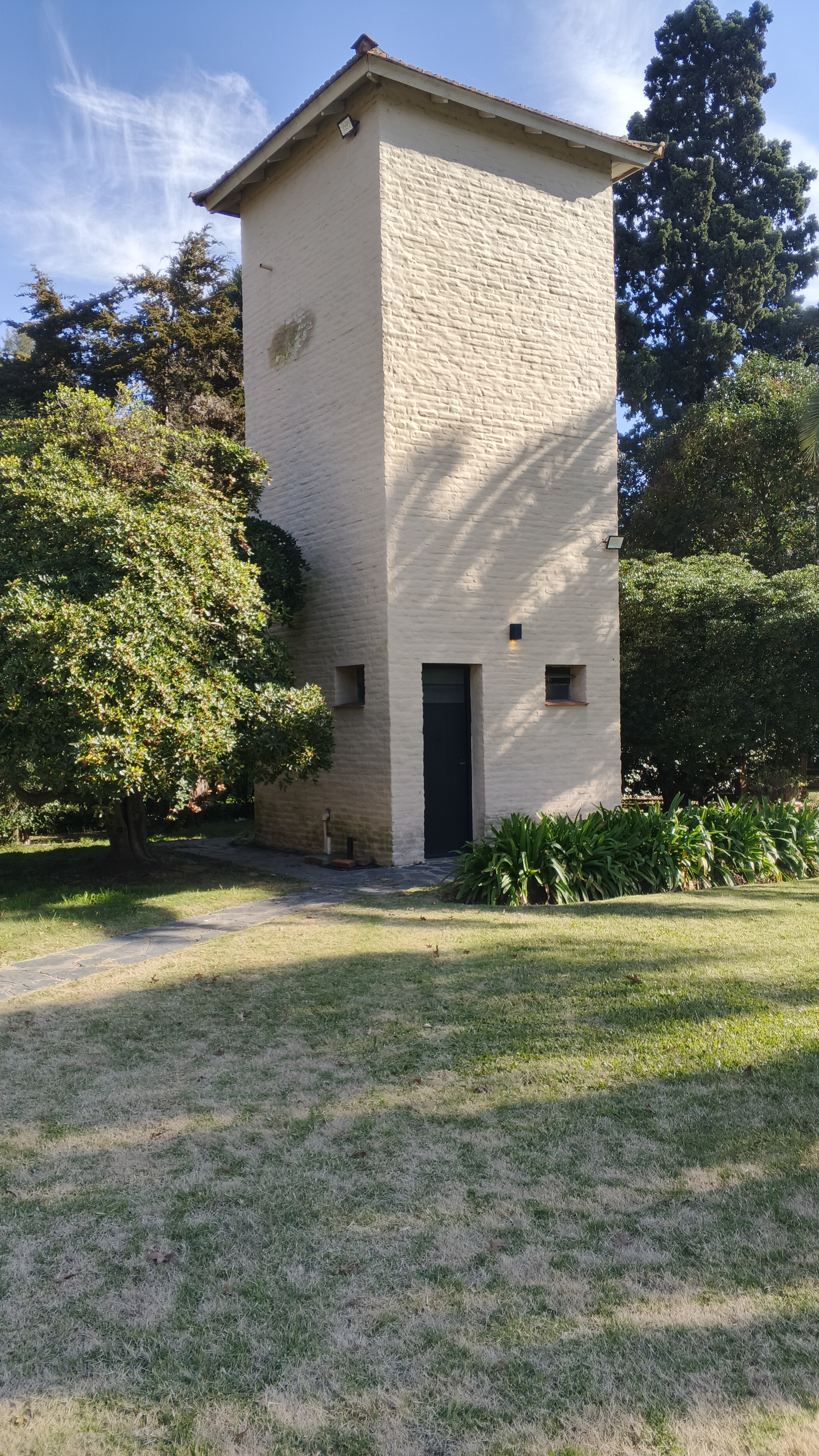 EXPECTACULAR QUINTA DE 8 AMB. EN VENTA EN TORTUGUITAS - imagen 11