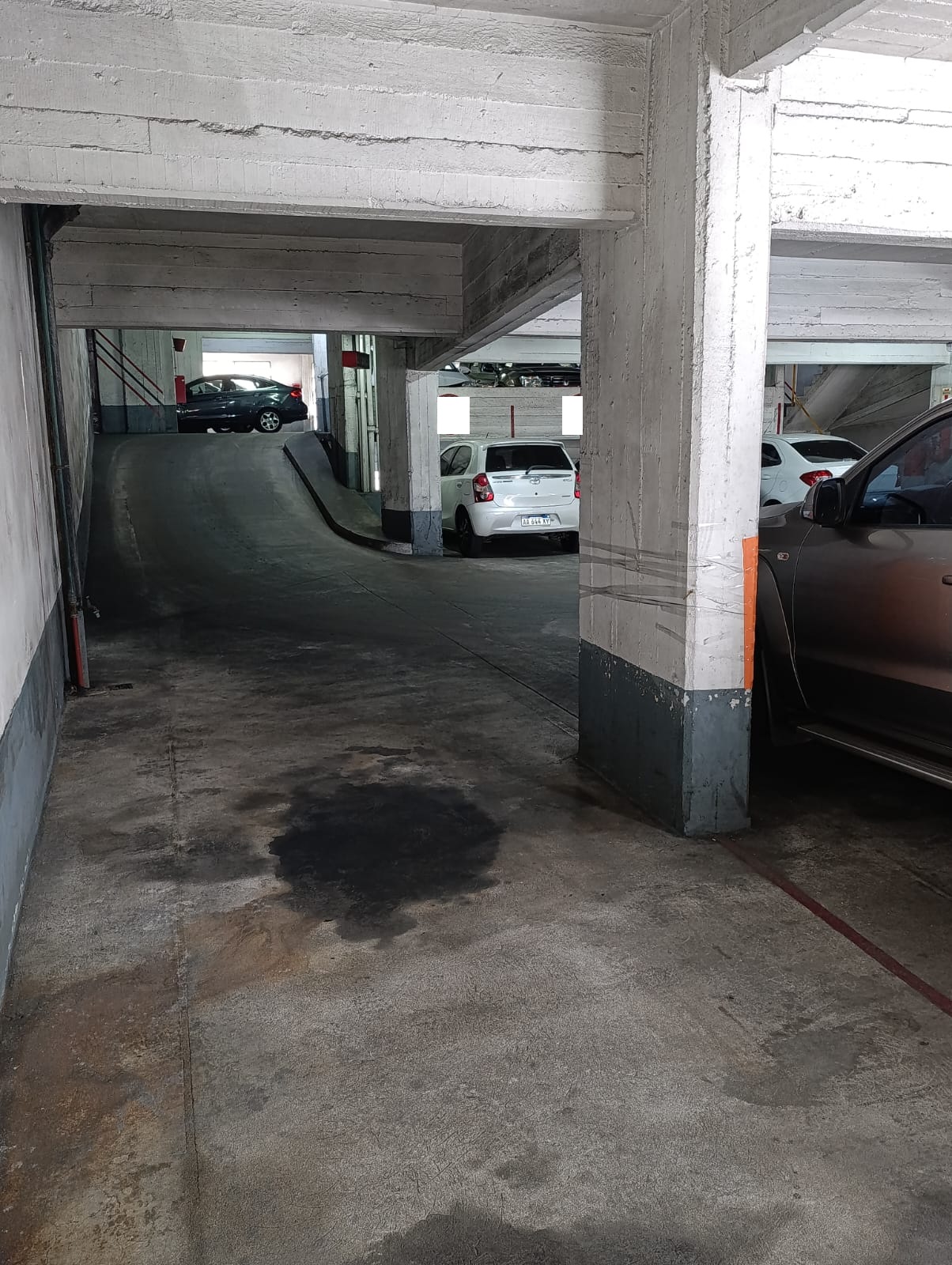 Excelente Cochera Fija Para Camioneta 4x4 / Suv Grande Recoleta - Barrio Norte - imagen 12